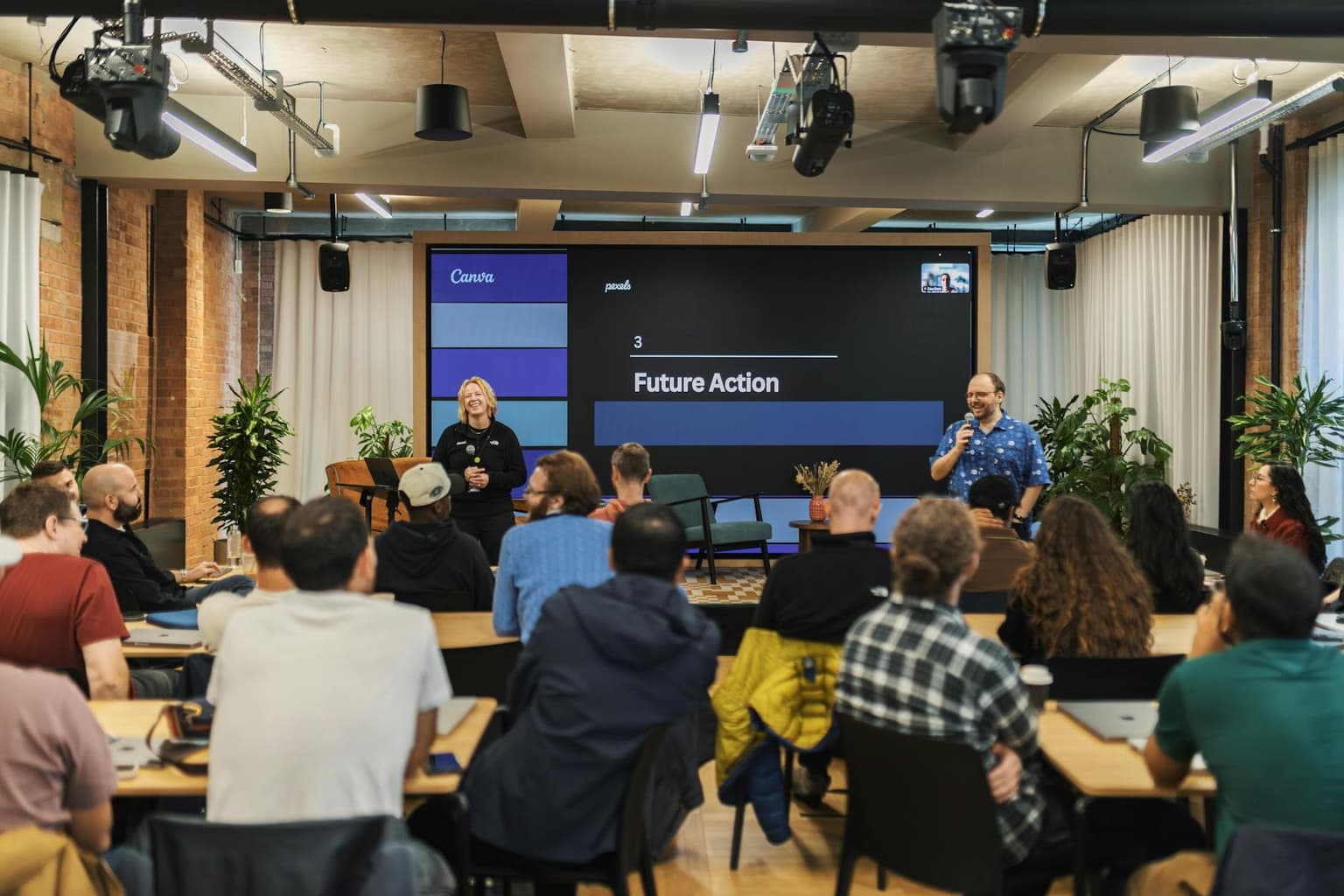 Cover image for article: KI-Chatbot Integration für RIS: Praxiserprobte Lösungen