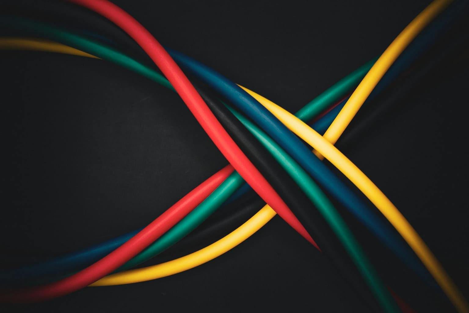 Cover image for article: Multi-Agent-Systeme: Warum 3 Tools für KMU reichen